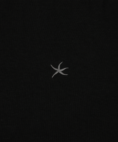 TCM twist button long sleeve (black)