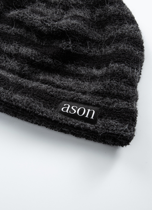 CHESHIRE BEANIE / BLACK