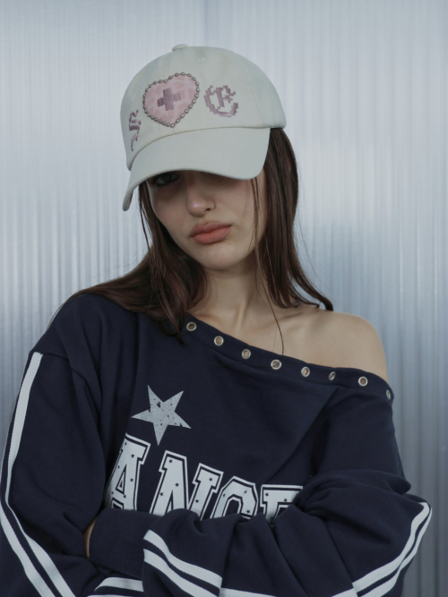 LEO APPLIQUE BALL CAP / BEIGE