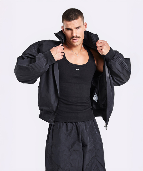 Louver Track Jumper - Matt Black