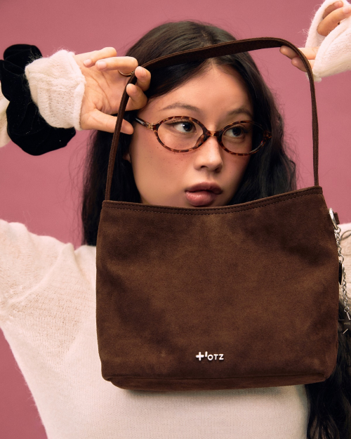 스웨이드 숄더백 브라운 OZBGGA108N