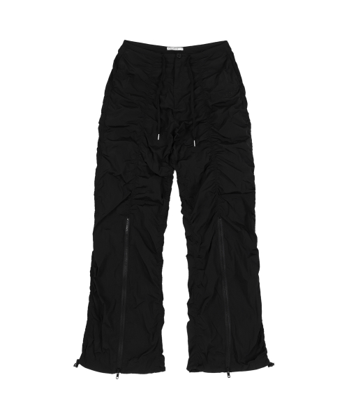 LOW-RISE NYLON SHIRRING PANTS (BLACK) F25ZD974