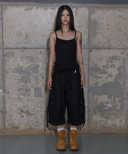 2-WAY STRAP SLEEVELESS (BLACK) F25ZB029