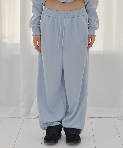 FROSS GLOSSY TRACK PANTS (SKY BLUE) F26QD162
