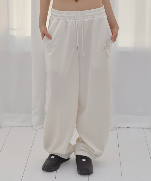 FROSS GLOSSY TRACK PANTS (IVORY) F26QD162