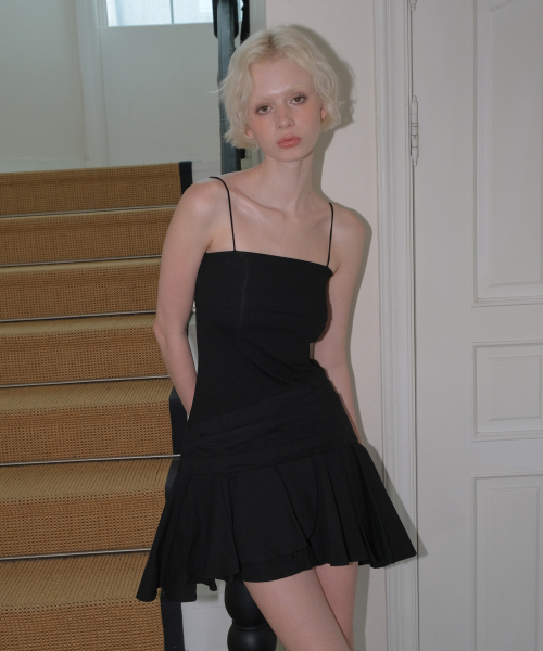 C RUFFLE SLEEVELESS DRESS_BLACK