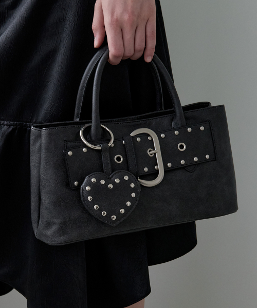 LEATHER BUCKLE BAG BLACK