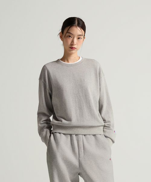 여성 스몰 로고 레귤러핏 스웨트셔츠 Grey