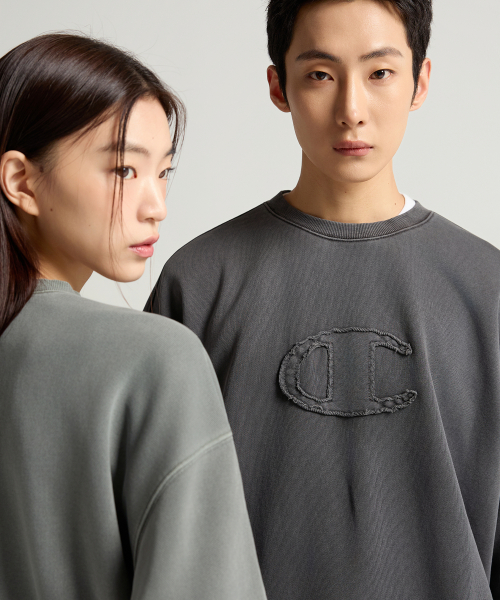 C로고 피그먼트 오버핏 스웨트셔츠 Charcoal