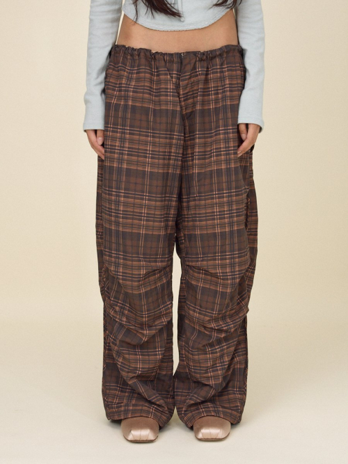 CHECKMATE TRACK PANTS (BROWN)