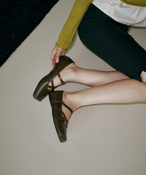 Cordley strap flats
