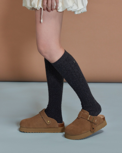 TOFFEE Suede Clogs Beige OZV5GA146E