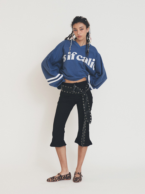 FRILL CAPRI PANTS BLACK