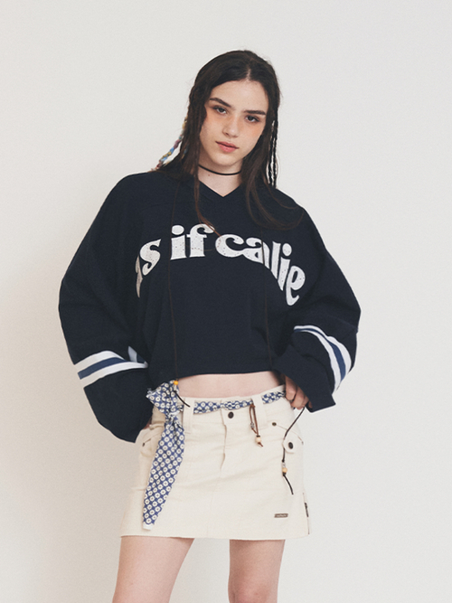 V-NECK LOGO CROP LONG SLEEVE NAVY