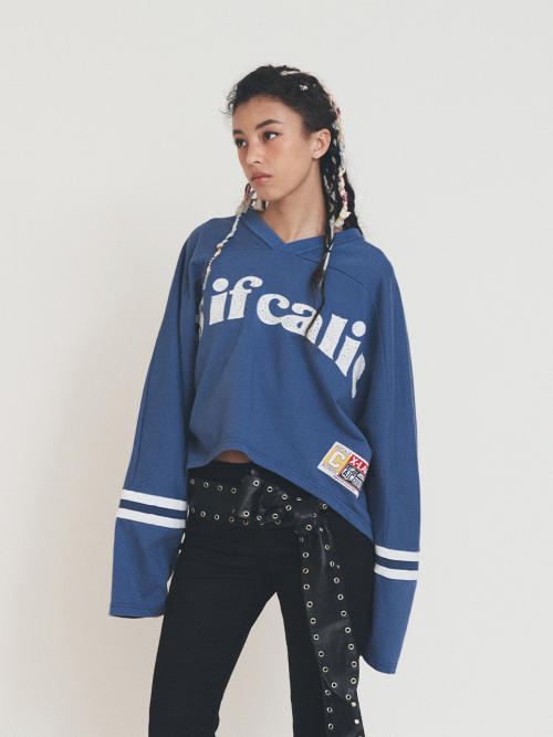 V-NECK LOGO CROP LONG SLEEVE BLUE
