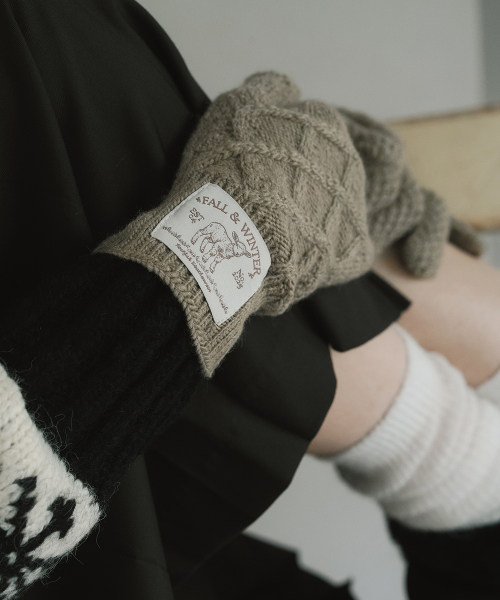 DIAMOND CABLE GLOVES - 4 colors