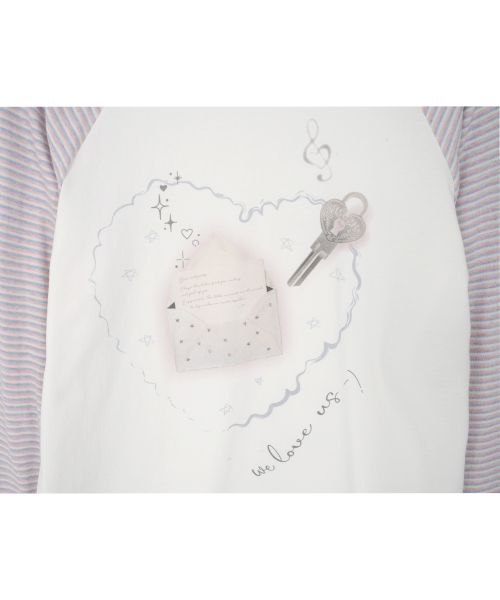 Lettergraphic Raglan Long Sleeve