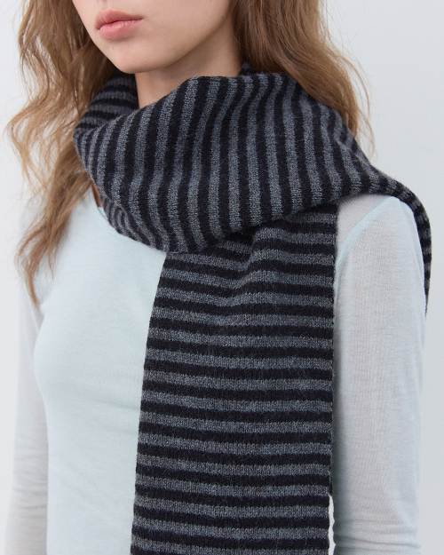 Stripe Knit muffler (charcoal black)