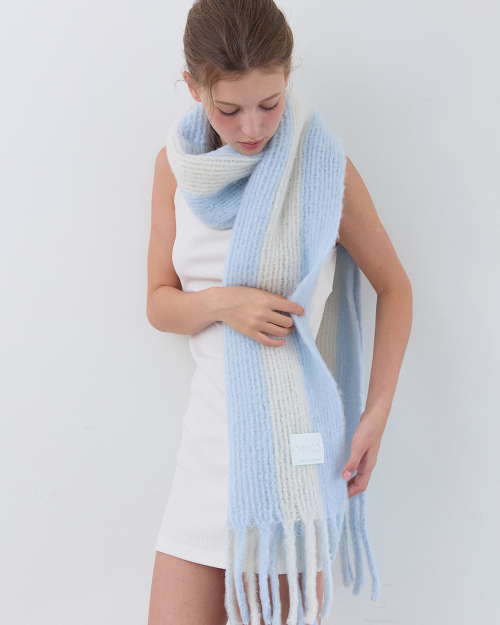 Rolling stripe knit muffler (blue ivory)