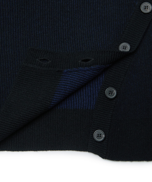 OBLIQUE TURTLENECK (BLACK)