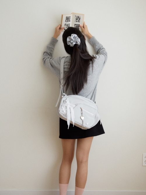 Romantique sneaker crossbody bag_grey