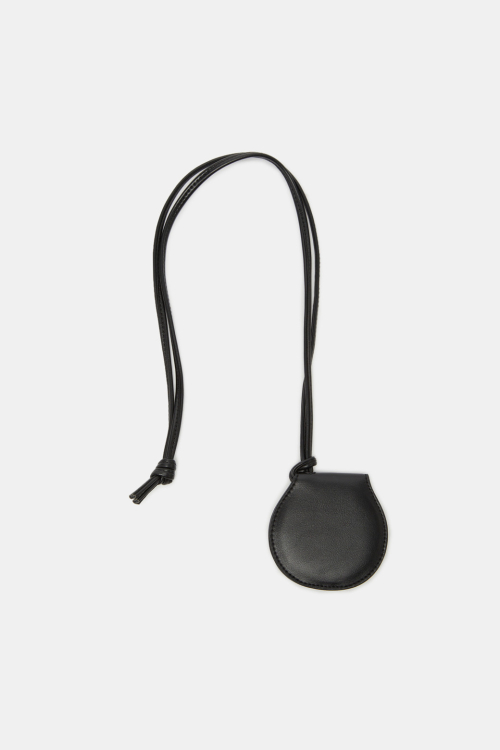 Billo Mirror Brush Charm_RCAEX25647BKX