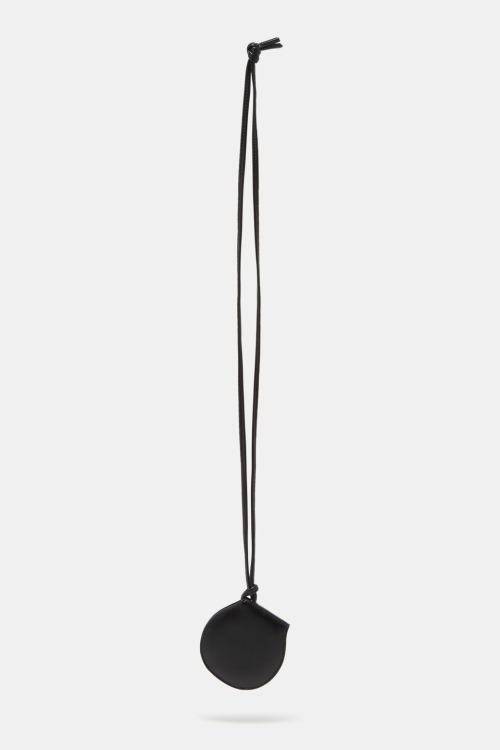 Billo Mirror Brush Charm_RCAEX25647BKX
