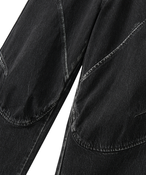 Grain Curved Seam Washed Denim Pants - BLACK