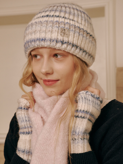 Journey Of Sky Beanie & Warmer Set (Clear Day)