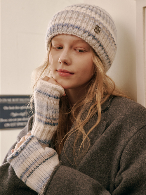Journey Of Sky Beanie & Warmer Set (Clear Day)