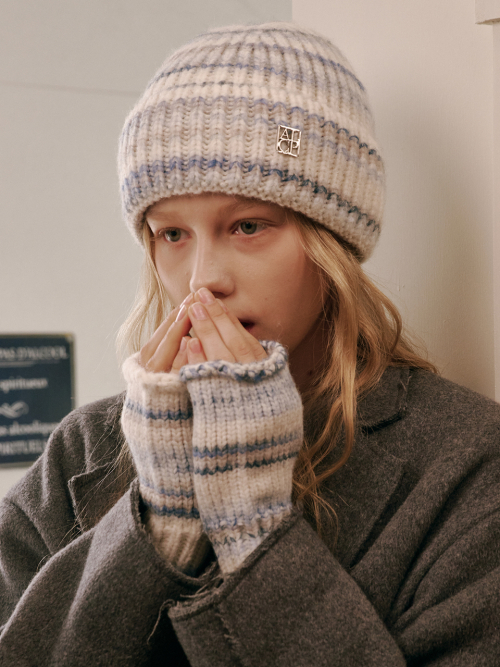Journey Of Sky Beanie & Warmer Set (Clear Day)