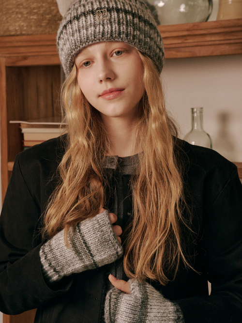 Journey Of Sky Beanie & Warmer Set (Dawn)