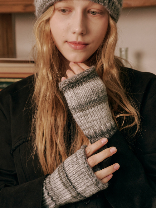Journey Of Sky Beanie & Warmer Set (Dawn)