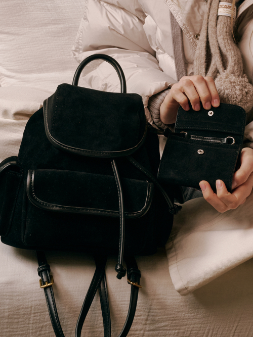 Lunar Suede Card Wallet (Black)