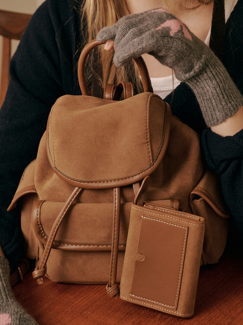 Lunar Suede Card Wallet (Camel)