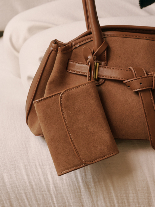 Lunar Suede Card Wallet (Camel)
