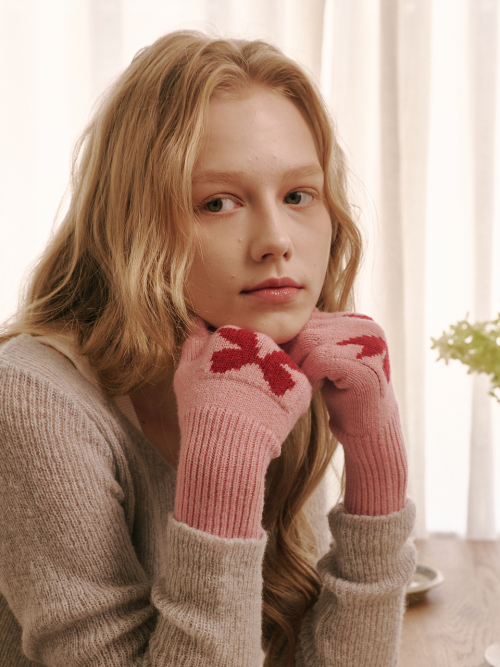 Ribbon Wool Gloves (Strawberry)
