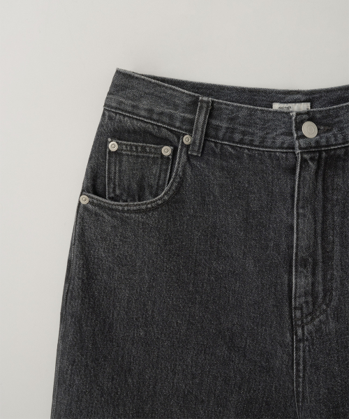 w. Clair Relaxed Denim (Black)