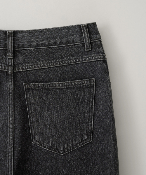 w. Clair Relaxed Denim (Black)