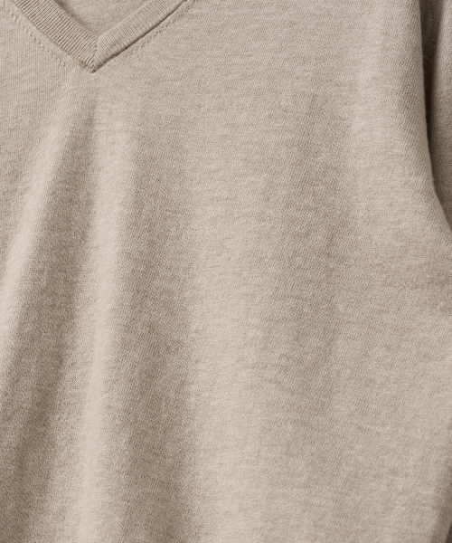 w. Peachskin V-neck Pullover (Oatmeal)