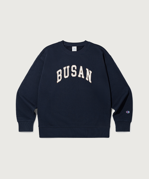 C로고 루즈핏 시티 스웨트셔츠 BUSAN