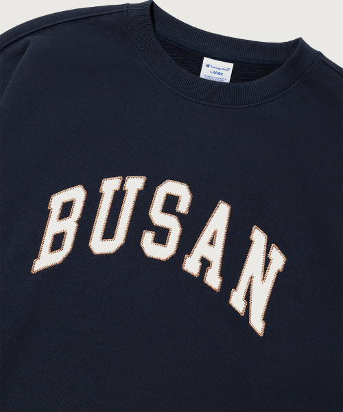 C로고 루즈핏 시티 스웨트셔츠 BUSAN