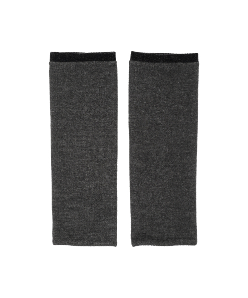 TCM button knit warmer (charcoal)