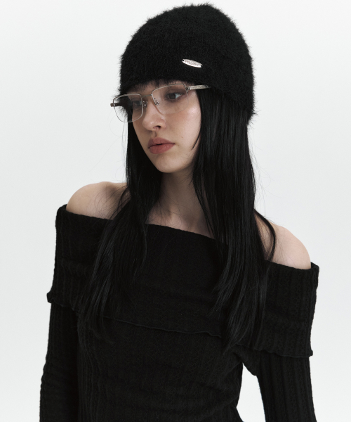 C HAIRY BEANIE_BLACK