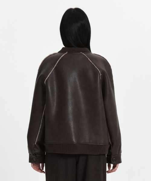 C LINE TRIM FAUX SHEARLING JACKET_BROWN