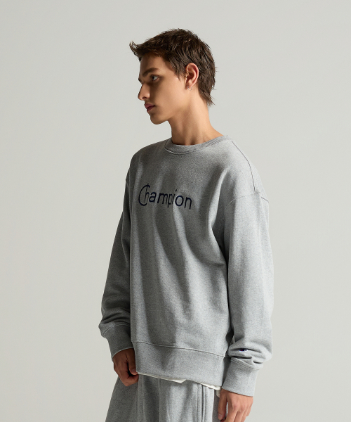 그래픽 로고 루즈핏 스웨트셔츠 Grey