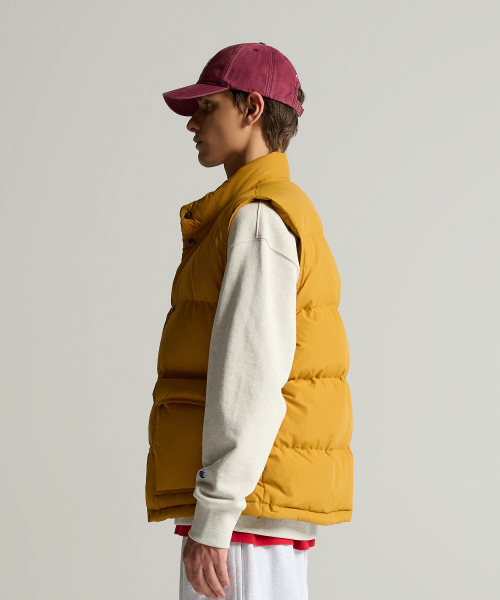 헤리티지 C로고 푸퍼 다운 베스트 Mustard