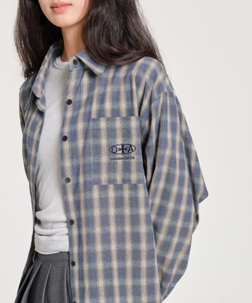 SIGNATURE EMBROIDERY LOOSE-FIT CHECK SHIRT, BLUE GREY