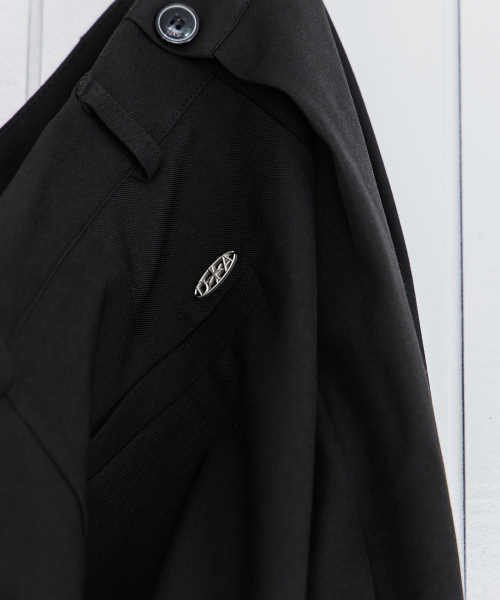 ONE-TUCK SIDE BUTTON WIDE SLACKS, BLACK
