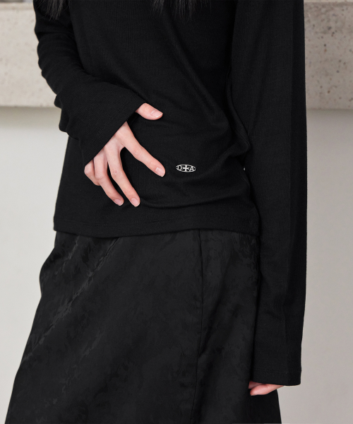 TENCEL RIBBED PENDANT T-SHIRT, BLACK